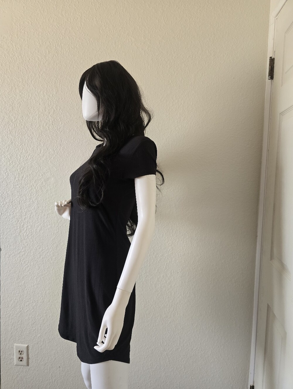 Black Women’s Short-Sleeve Tunic Top